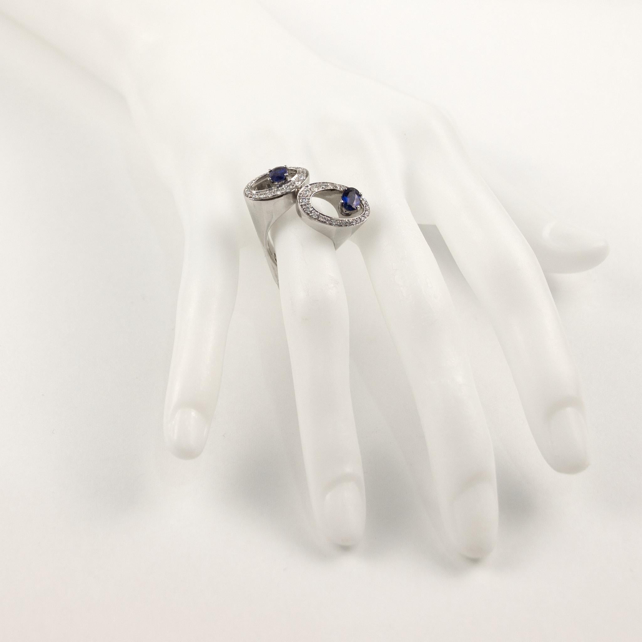 Brilliant Cut IO SI 18k White Gold 0.64 Diamond&Sapphire Ring For Sale
