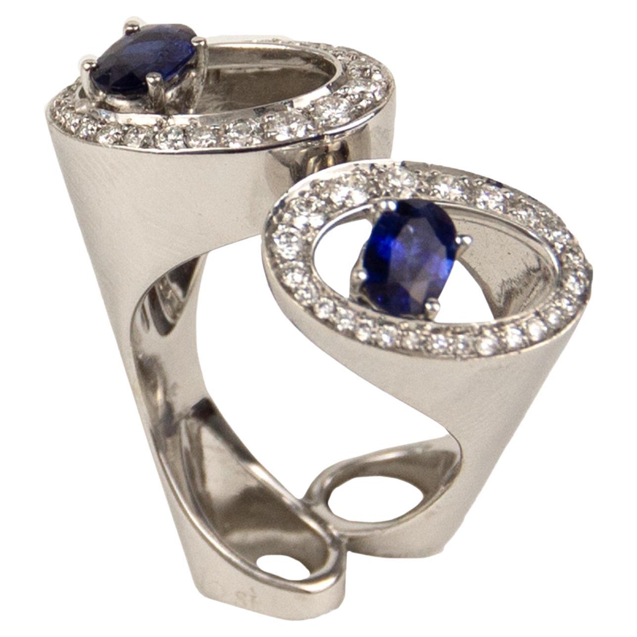 IO SI 18k White Gold 0.64 Diamond&Sapphire Ring For Sale