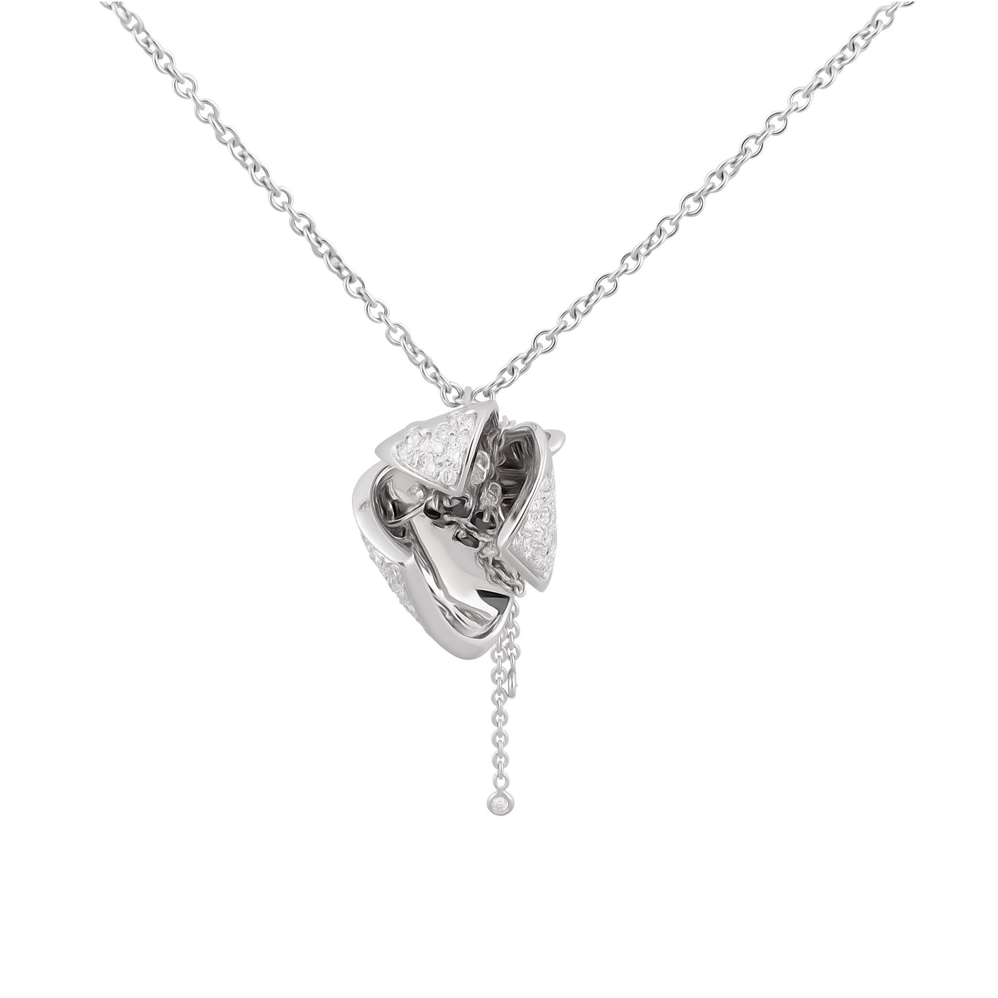 IO SI by Stefan Hafner Necklace
18K White Gold
Diamond: 1.61ctw
Italian made
Retail price: $14,725.00
SKU: BLU01932