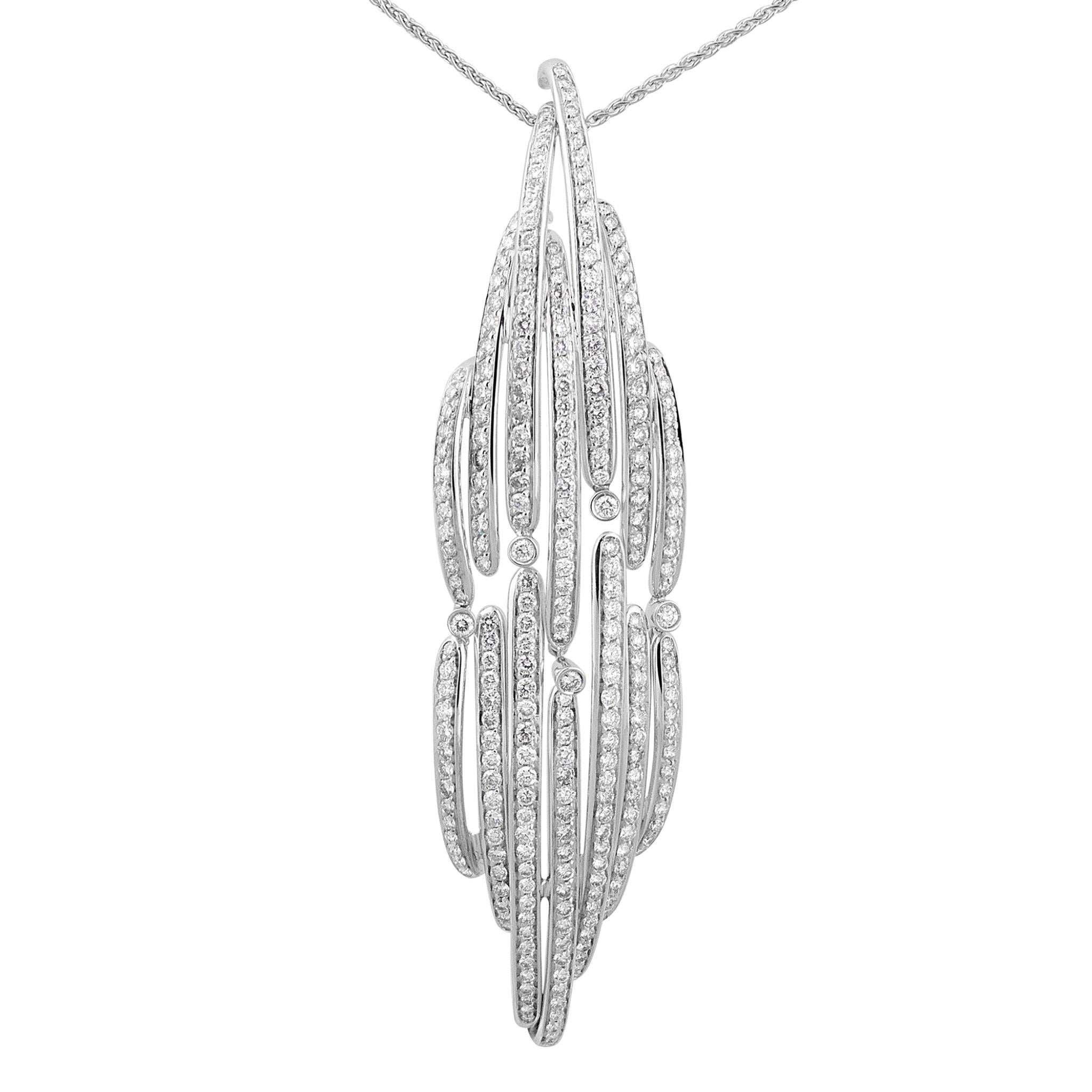 IO SI Necklace
18K White Gold
Diamond: 5.39ctw
Retail price: $38,650.00
SKU: BLU01871
