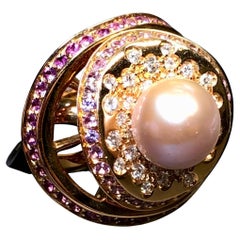 Io Si by Stefan Hafner Cocktailring, 18 Karat Roségold Diamant Rosa Saphir Perle