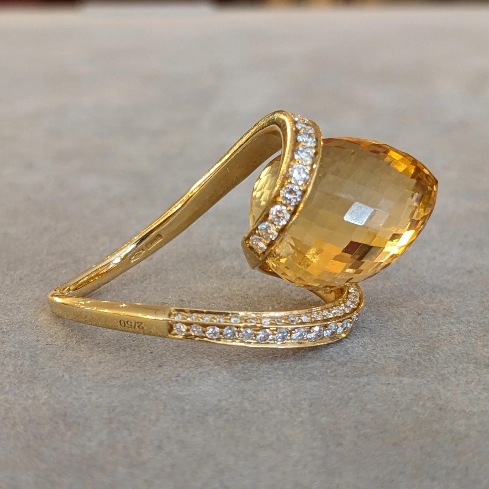 iO Si Italie Bague sculpture citrine et diamant en or jaune 18k en vente 2