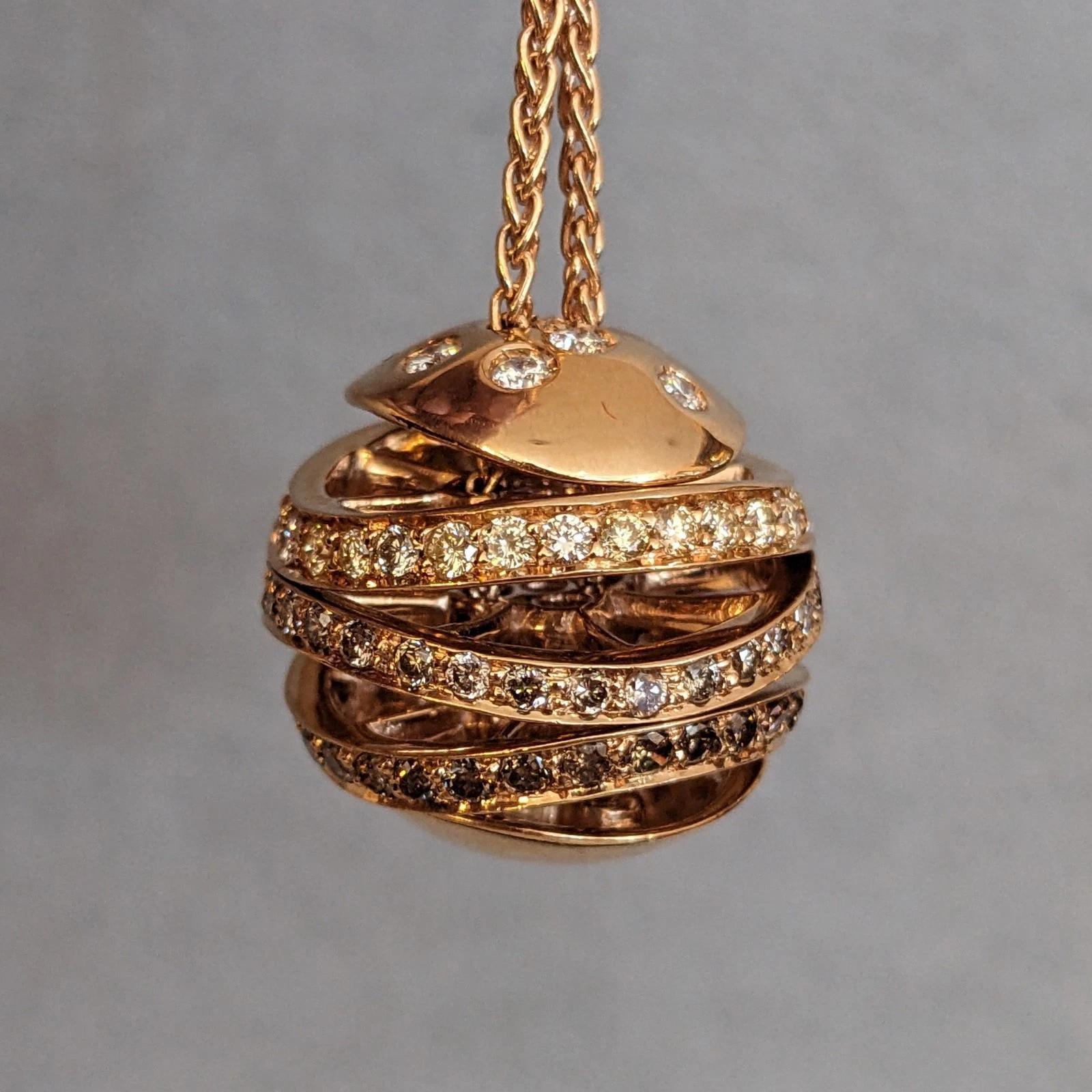 Taglio rotondo Collana con pendente a cascata in oro rosa 18 carati di You Si Italy in vendita