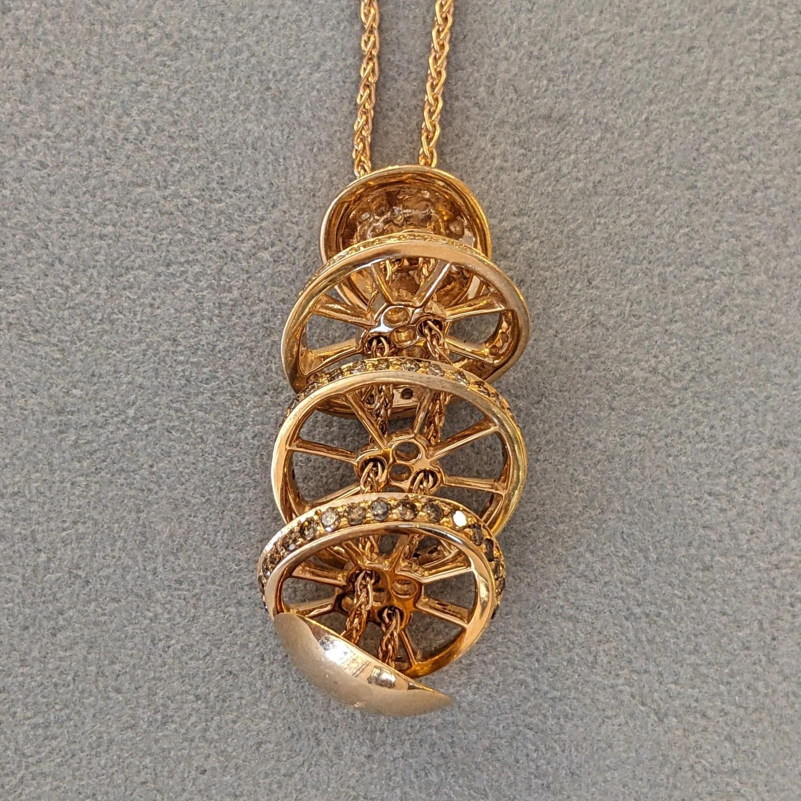 Collana con pendente a cascata in oro rosa 18 carati di You Si Italy In condizioni ottime in vendita a La Jolla, CA