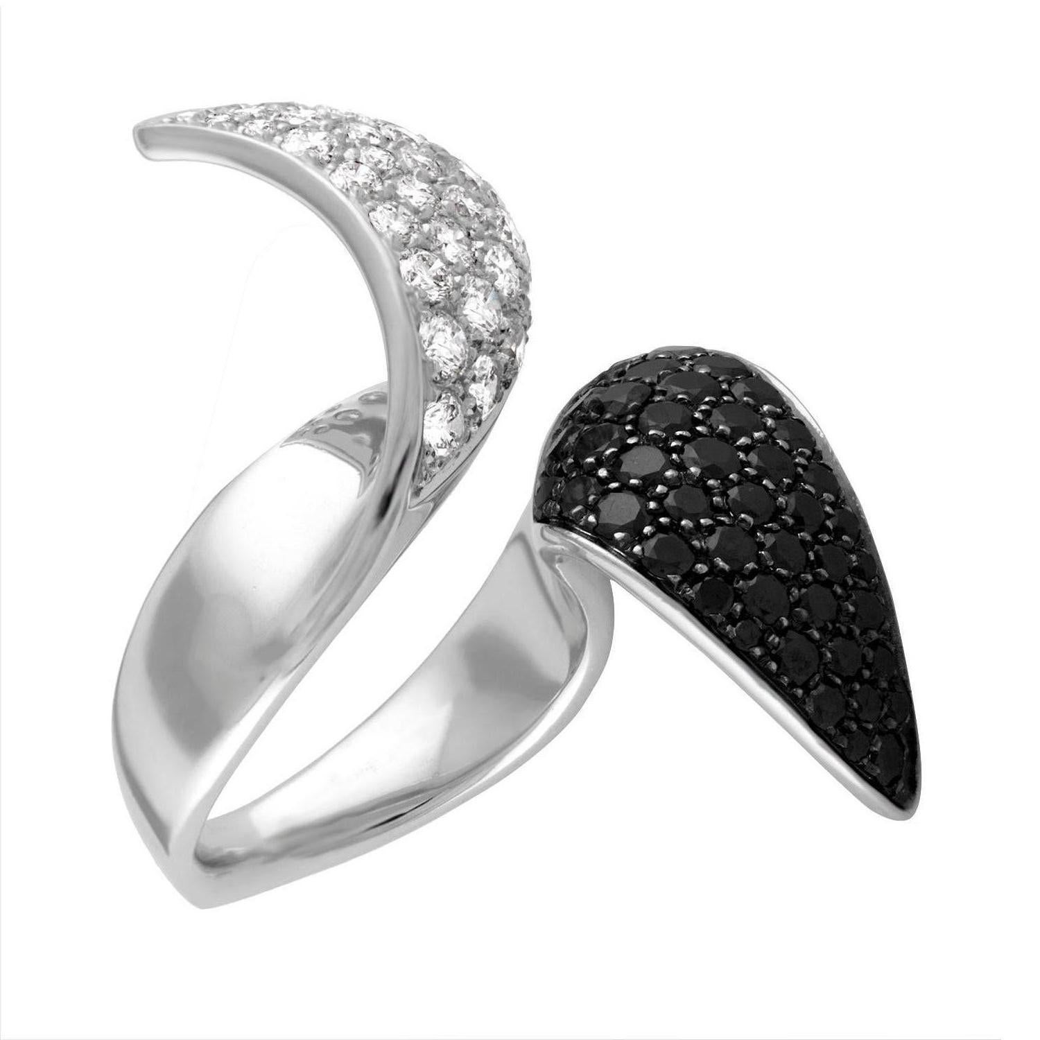 IO SI Scavia Italienischer Designer Goldring mit 4,75 Karat weißen und schwarzen Diamanten (Moderne) im Angebot