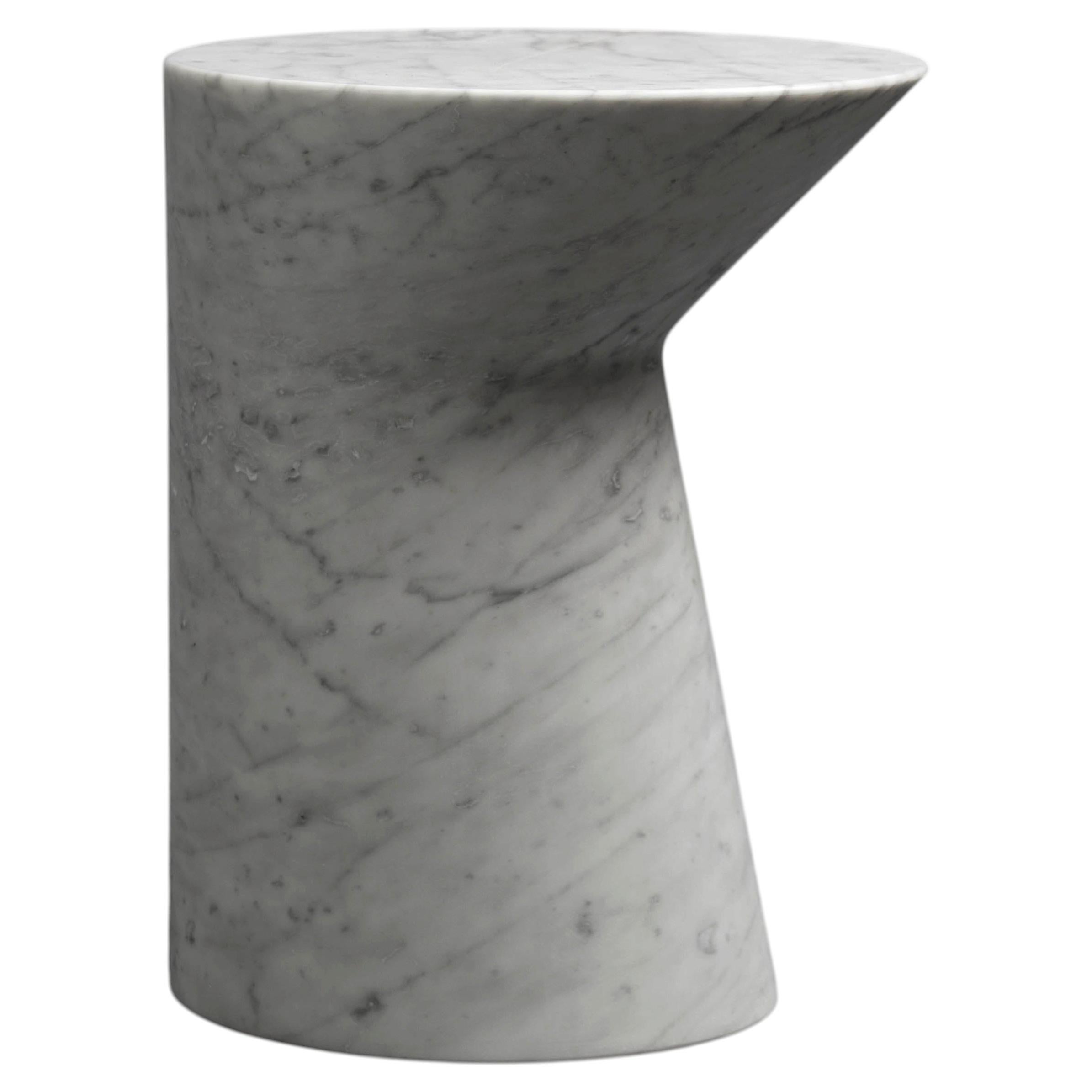 iO Side Table in Carrara Marble, Medium by Adolfo Abejon for FORMAR For Sale
