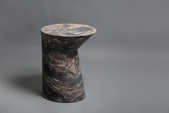 Table d'appoint en marbre gris Orobico, Io Large by Adolfo Abejon