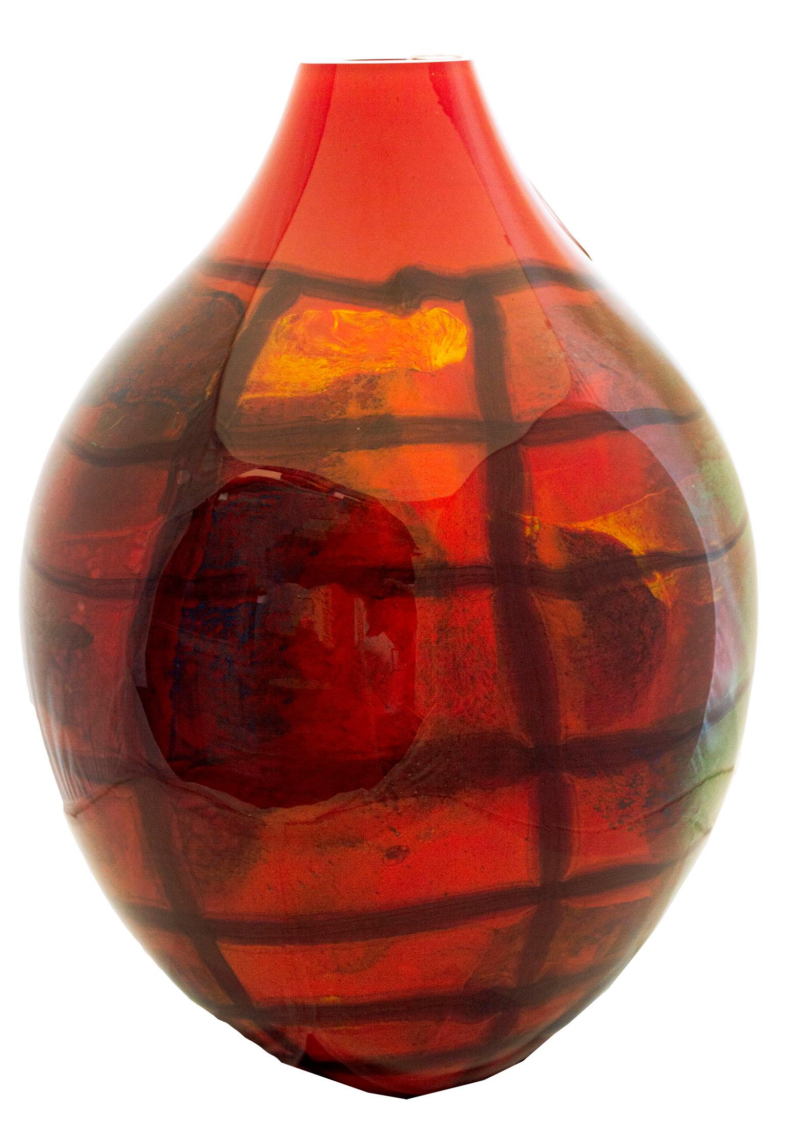 Grand vase Karo rouge ovale en verre soufflé à la main signé par Ioan Nemtoi en vente 2