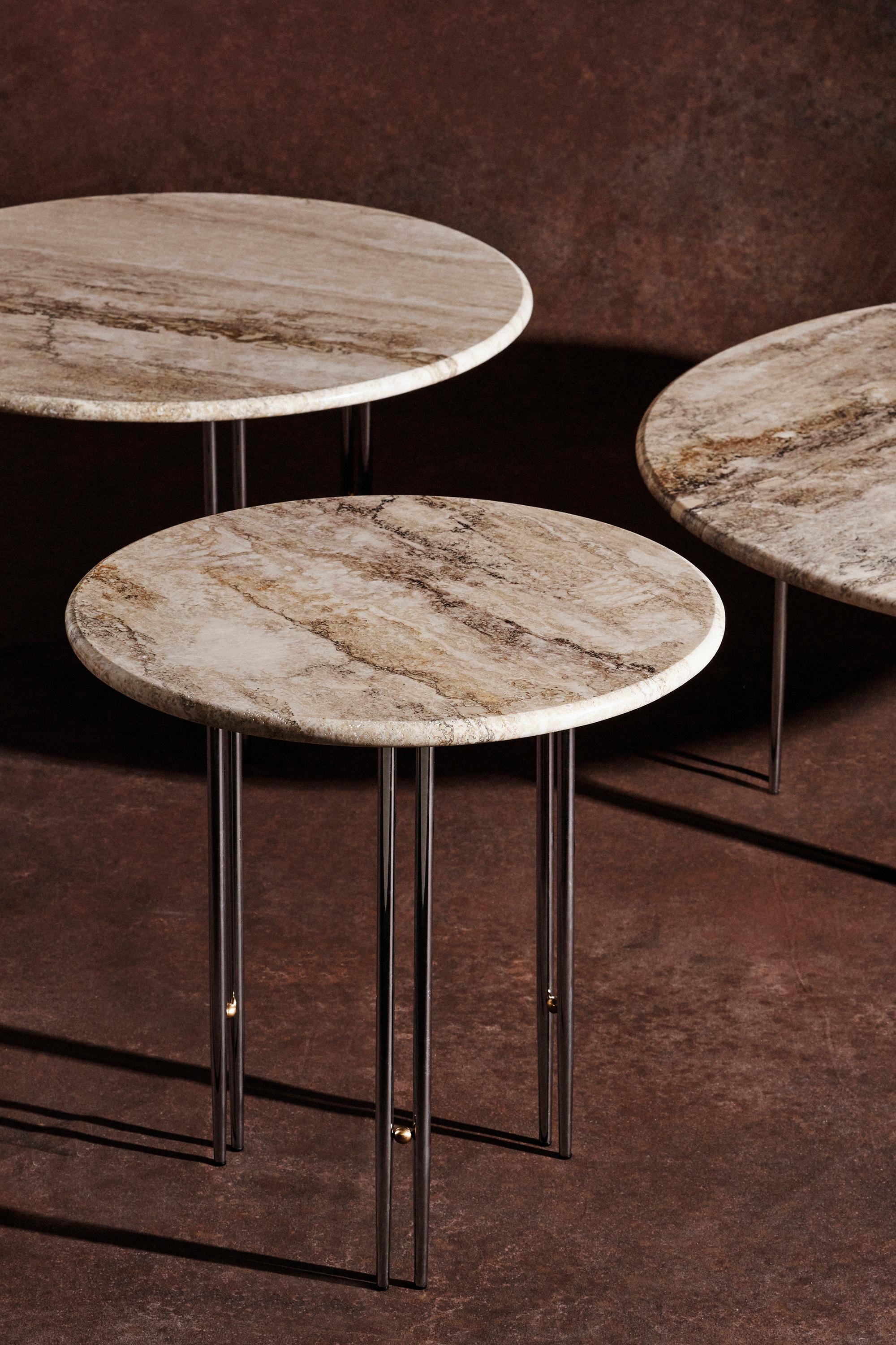 Mid-Century Modern Table d'appoint en travertin 'IOI' par GamFratesi pour Gubi en vente