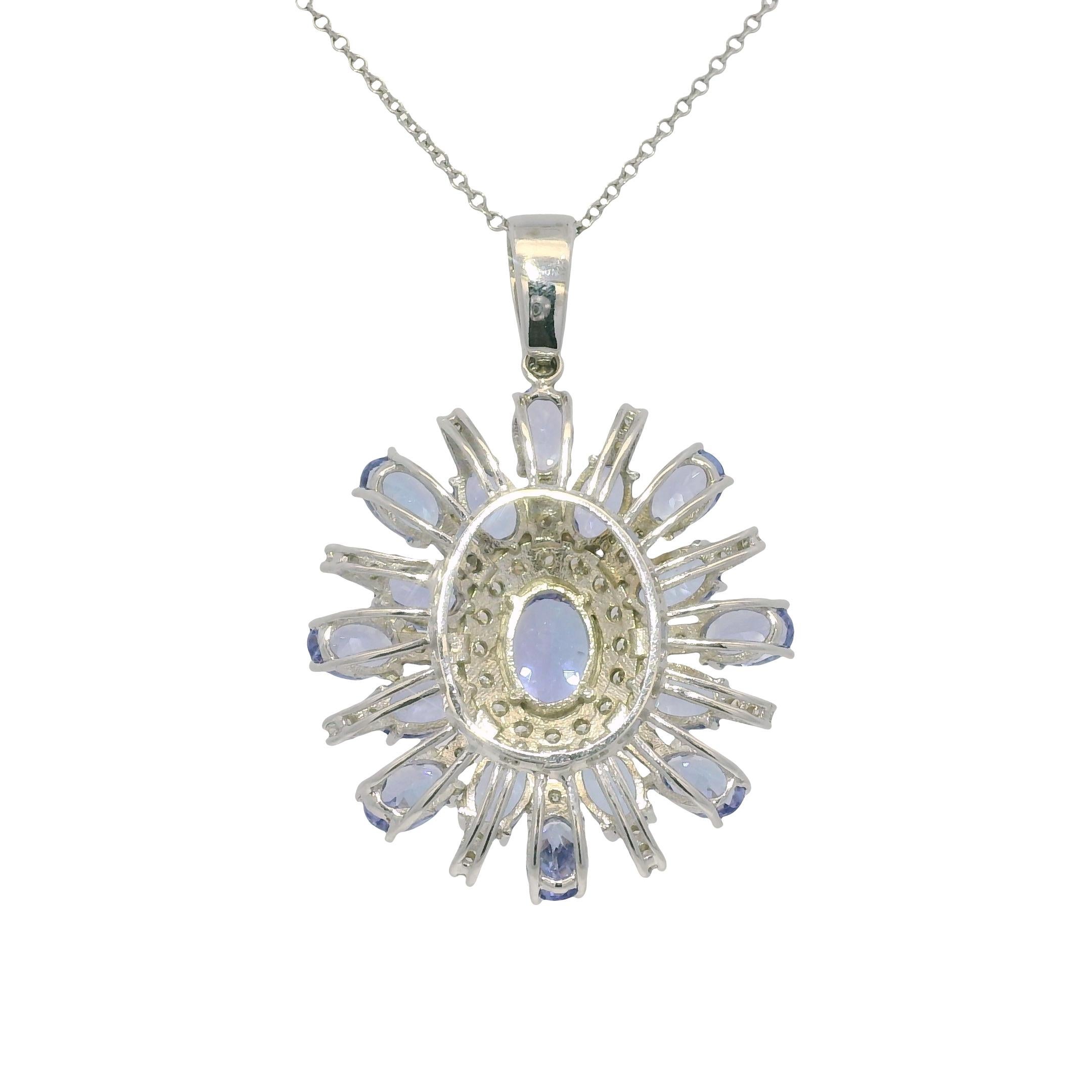 Iolith Edelstein & Diamant Halo 14-Karat Anhänger Halskette Vorrätig im Angebot 1