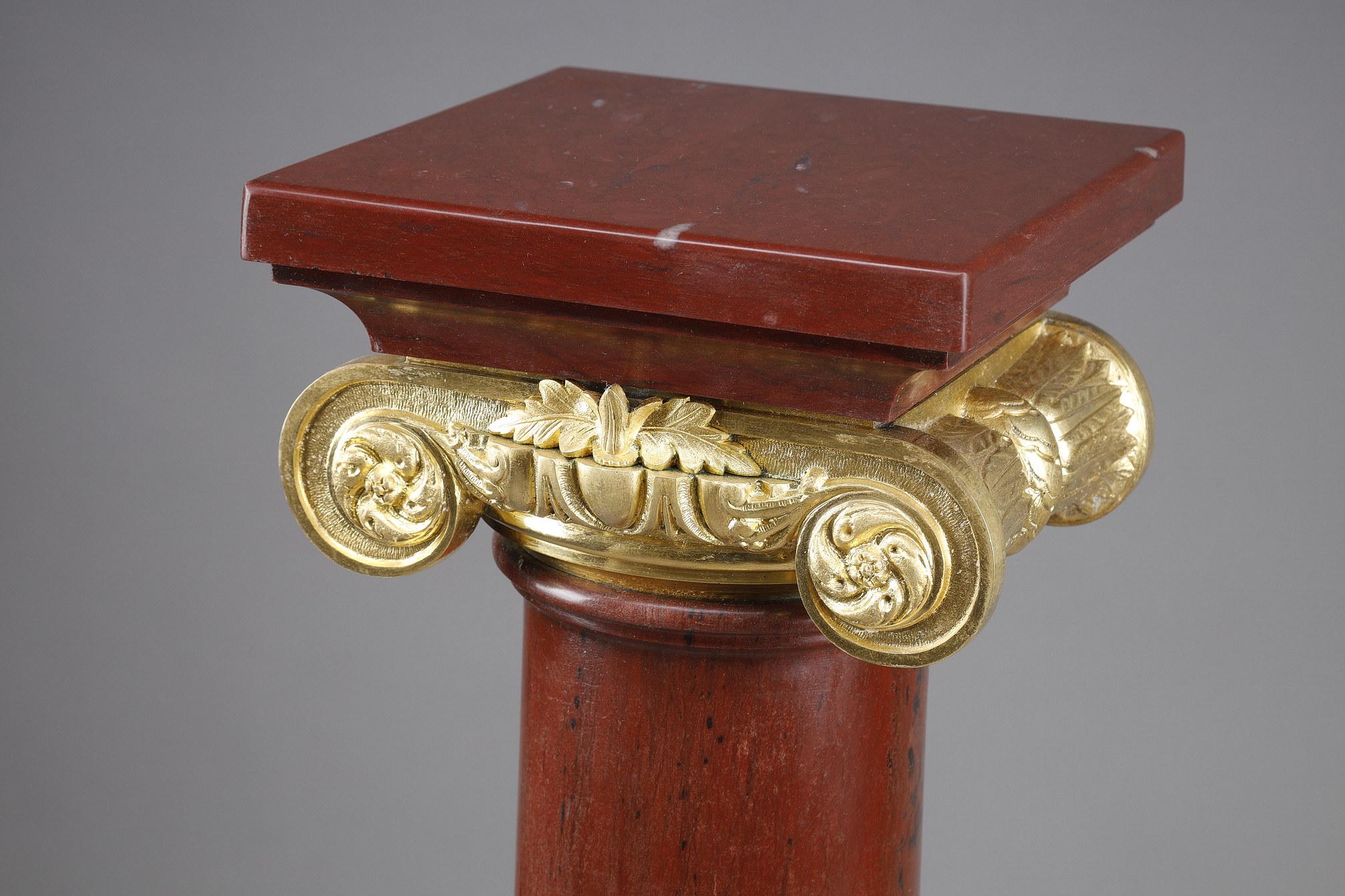 Ionic Column in Red Languedoc Marble and Gilt Bronze For Sale 1