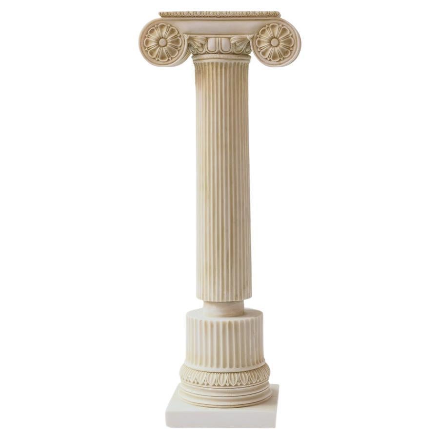 Colonna ionica realizzata con polvere di marmo compressa No:2 Medium