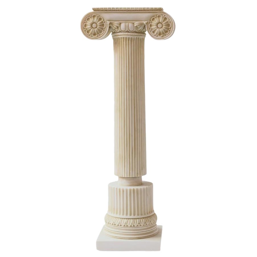 Scultura a colonna ionica realizzata con polvere di marmo compressa No:1 Small