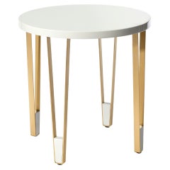 Table d'appoint ronde Ionic d'InsidherLand