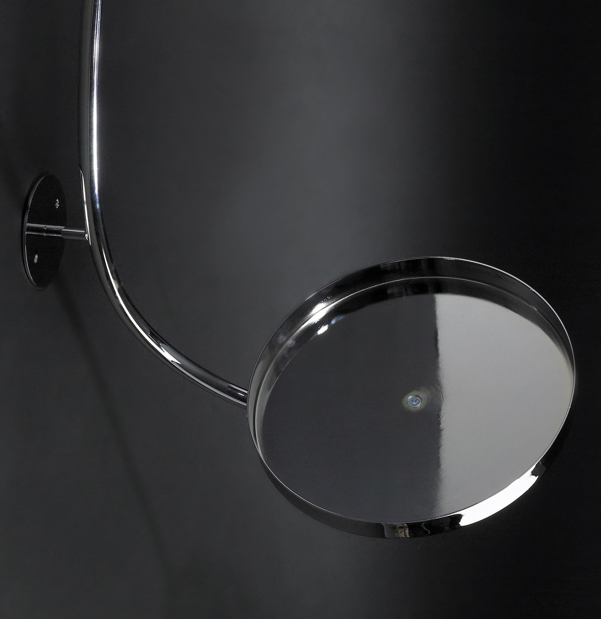Ionico, kleine Ionico-Wandstütze aus Stahl, verchromte Oberfläche, Italien (Moderne) im Angebot