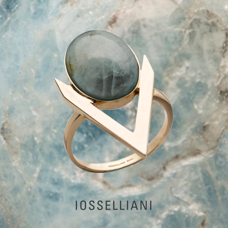 Iosselliani Fine Gold Aquamarine V Shaped Ring In New Condition For Sale In Rome, IT