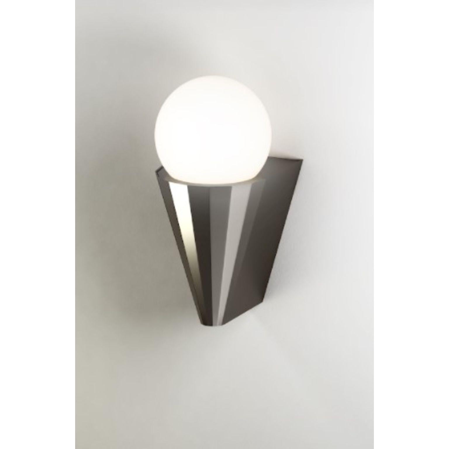 IP Cornet Polished graphite wall light by Emilie Cathelineau
Dimensions: D10 x W12.5 X H21.2 cm
Materials: solid brass, polished Graphite
Others finishes are available.

All our lamps can be wired according to each country. If sold to the USA