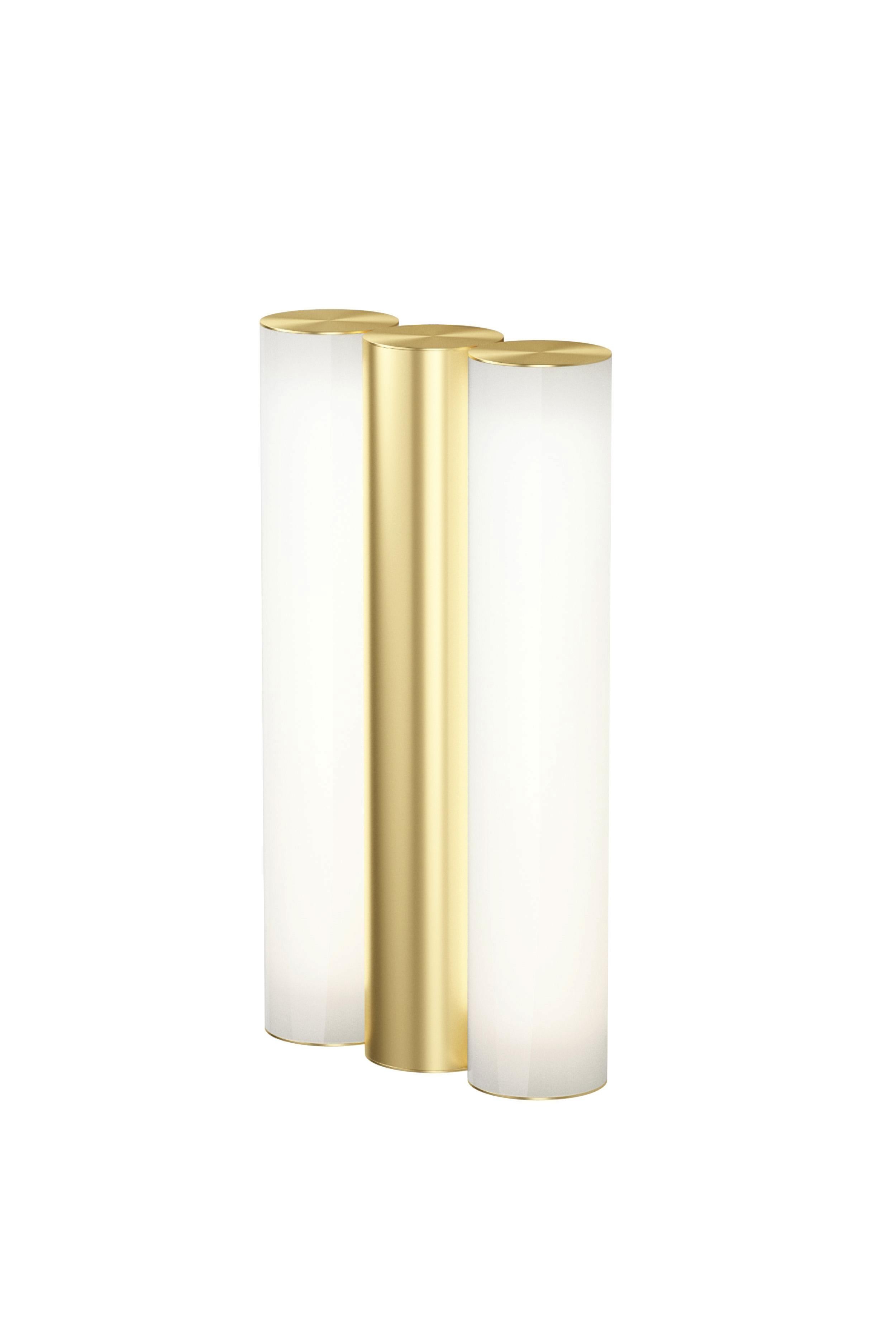 IP Gamma satin brass wall light by Sylvain Willenz
Dimensions: D15.2 x W5 X H28.4 cm
Materials: Solid brass, Satin Brass
Others finishes are available.

All our lamps can be wired according to each country. If sold to the USA it will be wired
