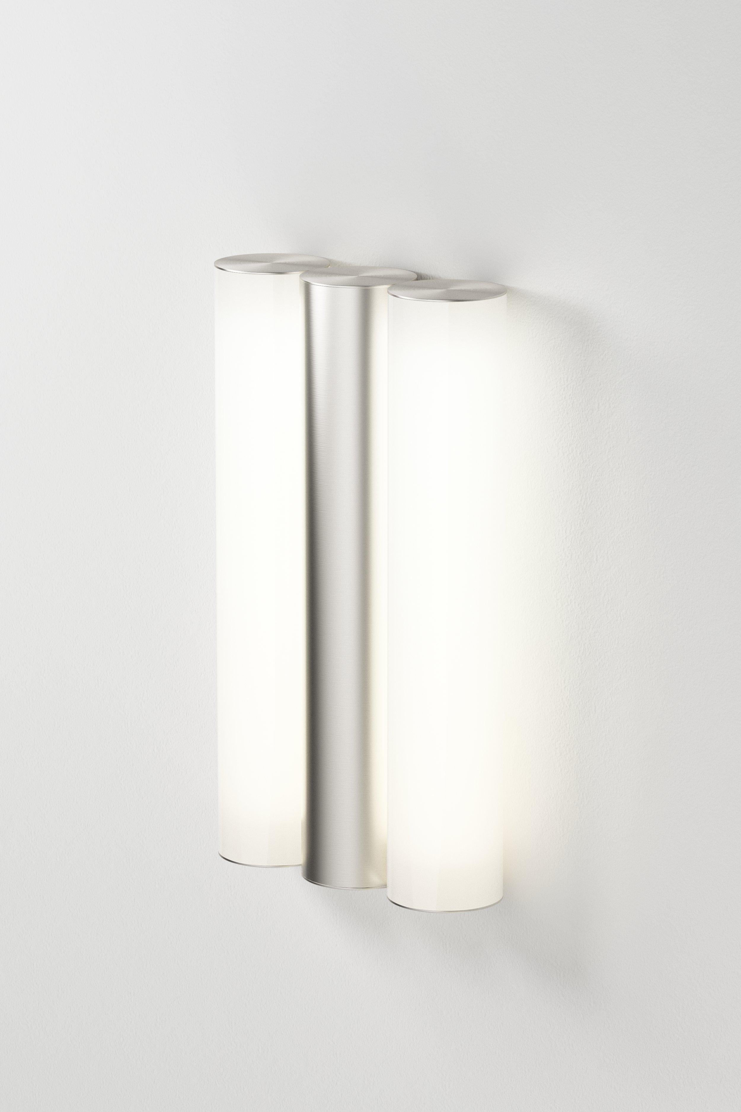 IP Gamma satin nickel wall light by Sylvain Willenz
Dimensions: D15.2 x W5 X H28.4 cm
Materials: solid brass, satin nickel
Others finishes are available.

All our lamps can be wired according to each country. If sold to the USA it will be wired