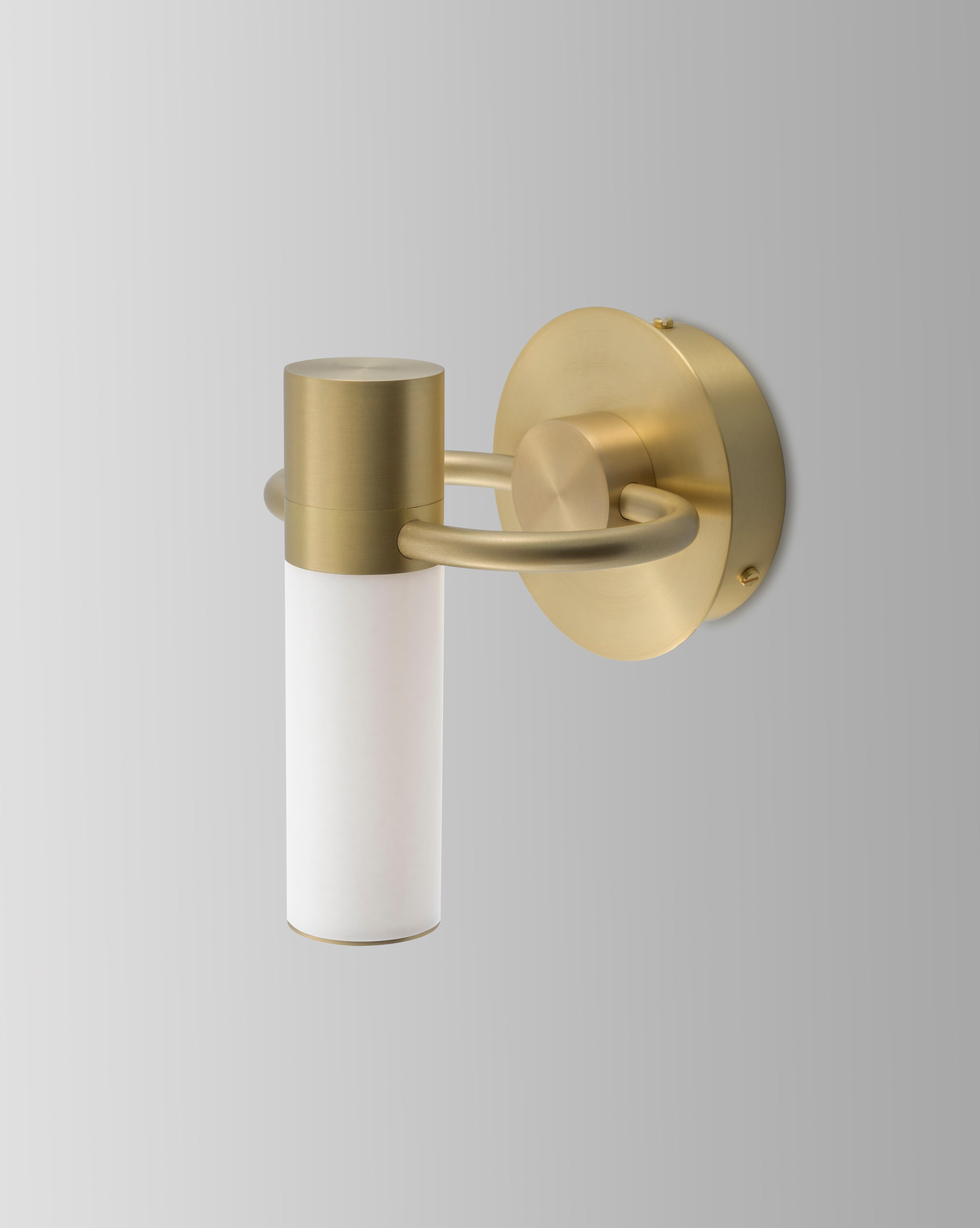 IP Storm satin brass wall light by Emilie Cathelineau
Dimensions: D15.5 x W15.5 X H19 cm
Materials: Solid brass, Satin Brass, White Polycarbonate.
Others finishes are available.

All our lamps can be wired according to each country. If sold to