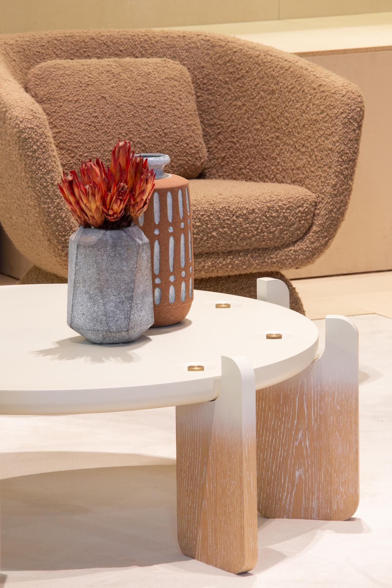 XXIe siècle et contemporain Ensemble table basse et table d'appoint Ipanema, chêne chaulé avec effet Ombre, par Duistt en vente