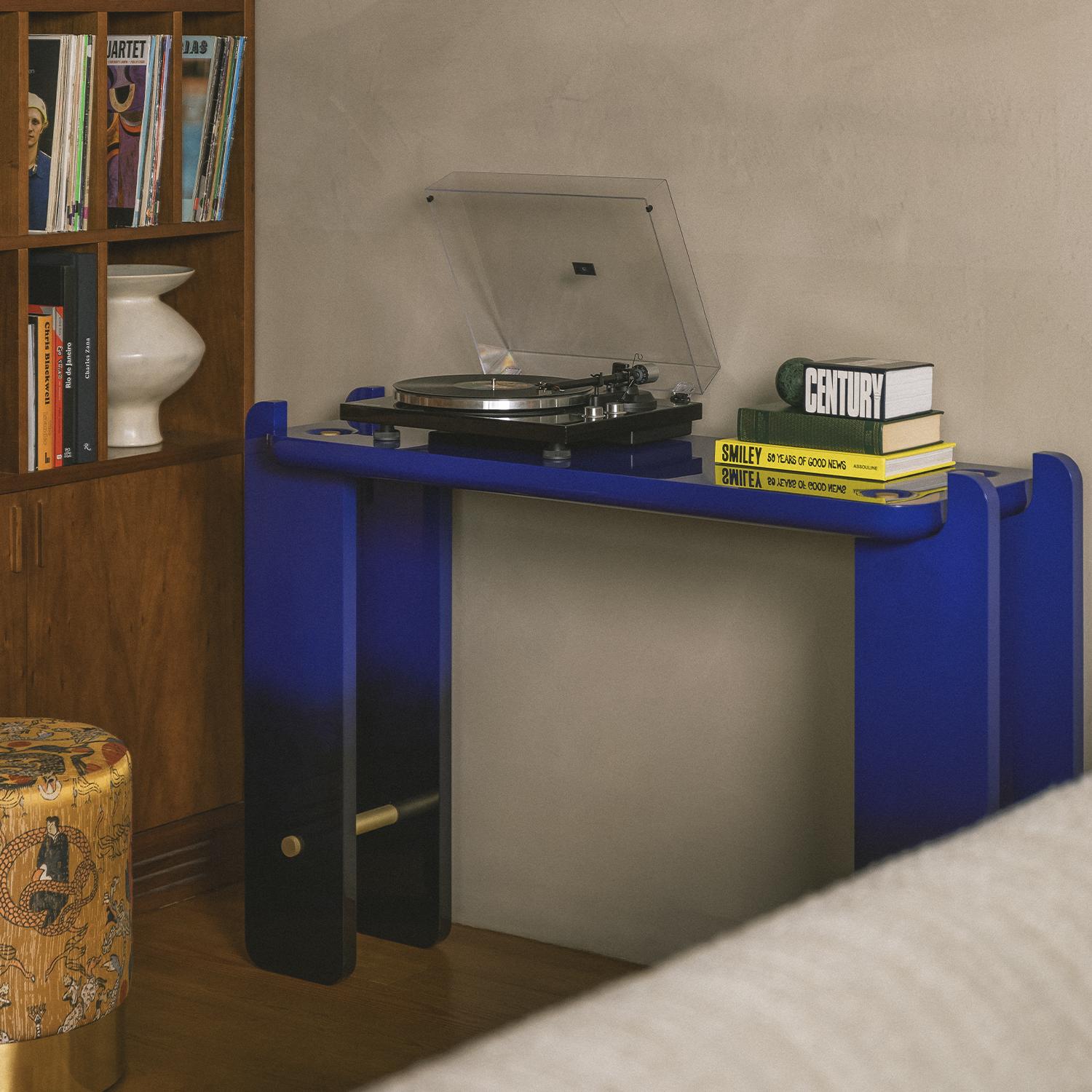 Ipanema Console Table, Ombre Effect with Brass Details, Handcrafted by Duistt For Sale 1