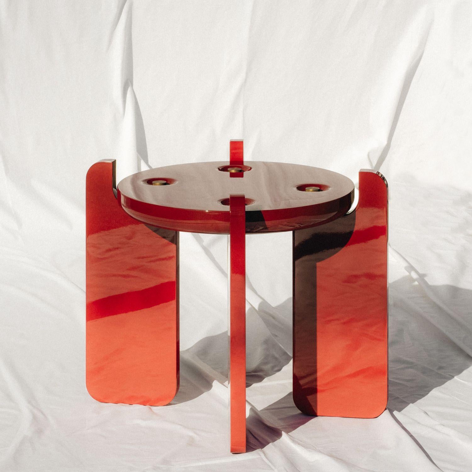 Ipanema Side Table, in Lacquered Wood, Handcrafted in Portugal by Duistt

The rounded geometric shapes of the Ipanema series refer to the imagination of the well-known sidewalk in Rio de Janeiro. A collection that features fresh finishes, with
