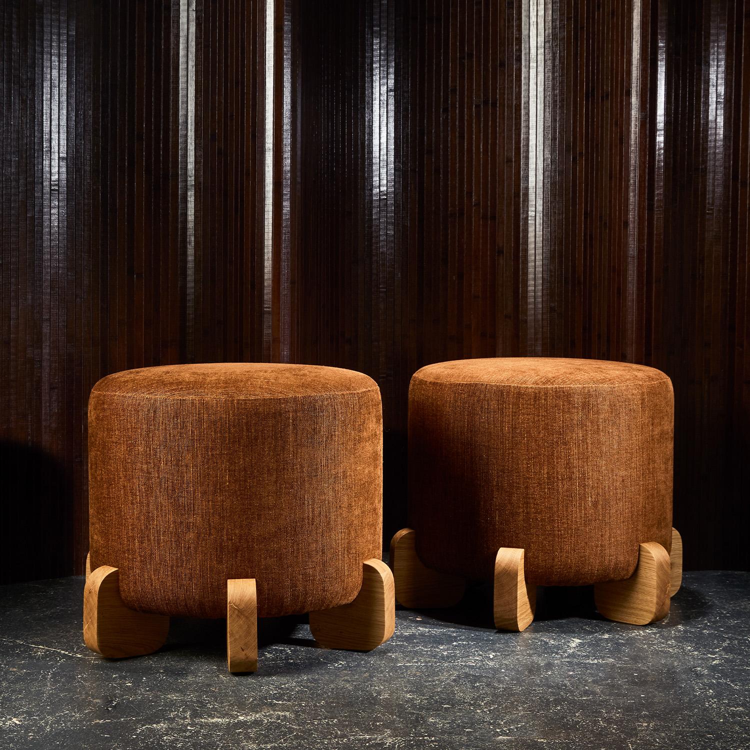 Laqué Tabouret Ipanema, pieds en chêne naturel par Duistt en vente