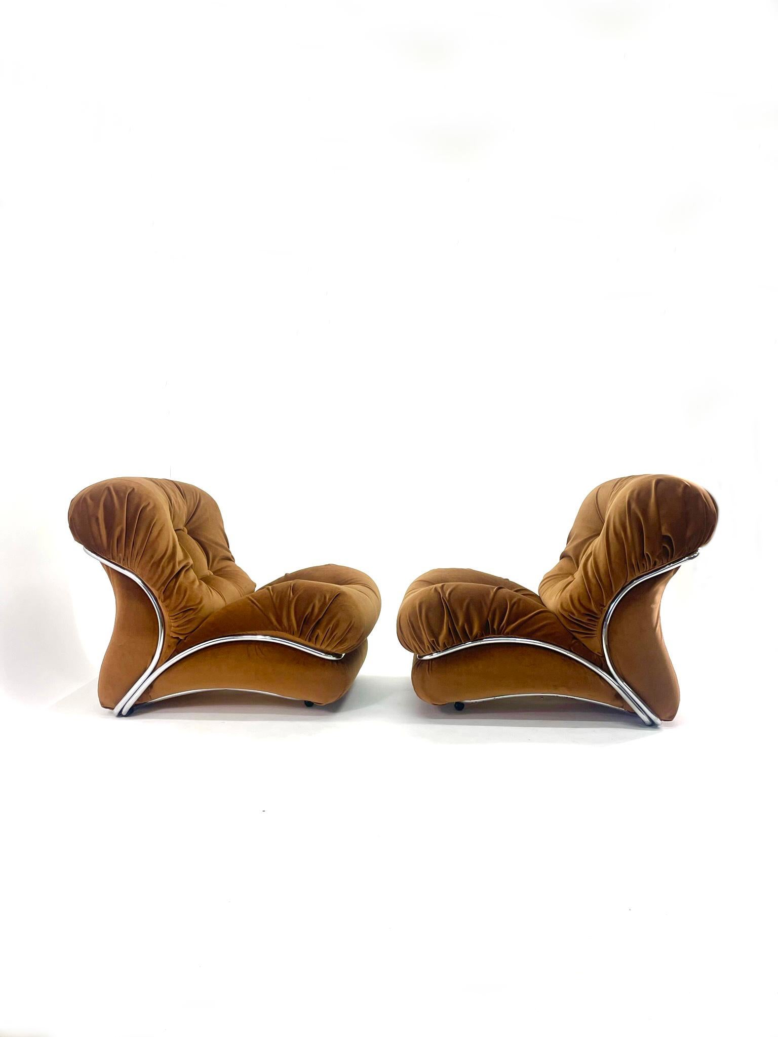 Mid-Century Modern I.P.E. 'Corolla' Lounge Chair (2 available) For Sale