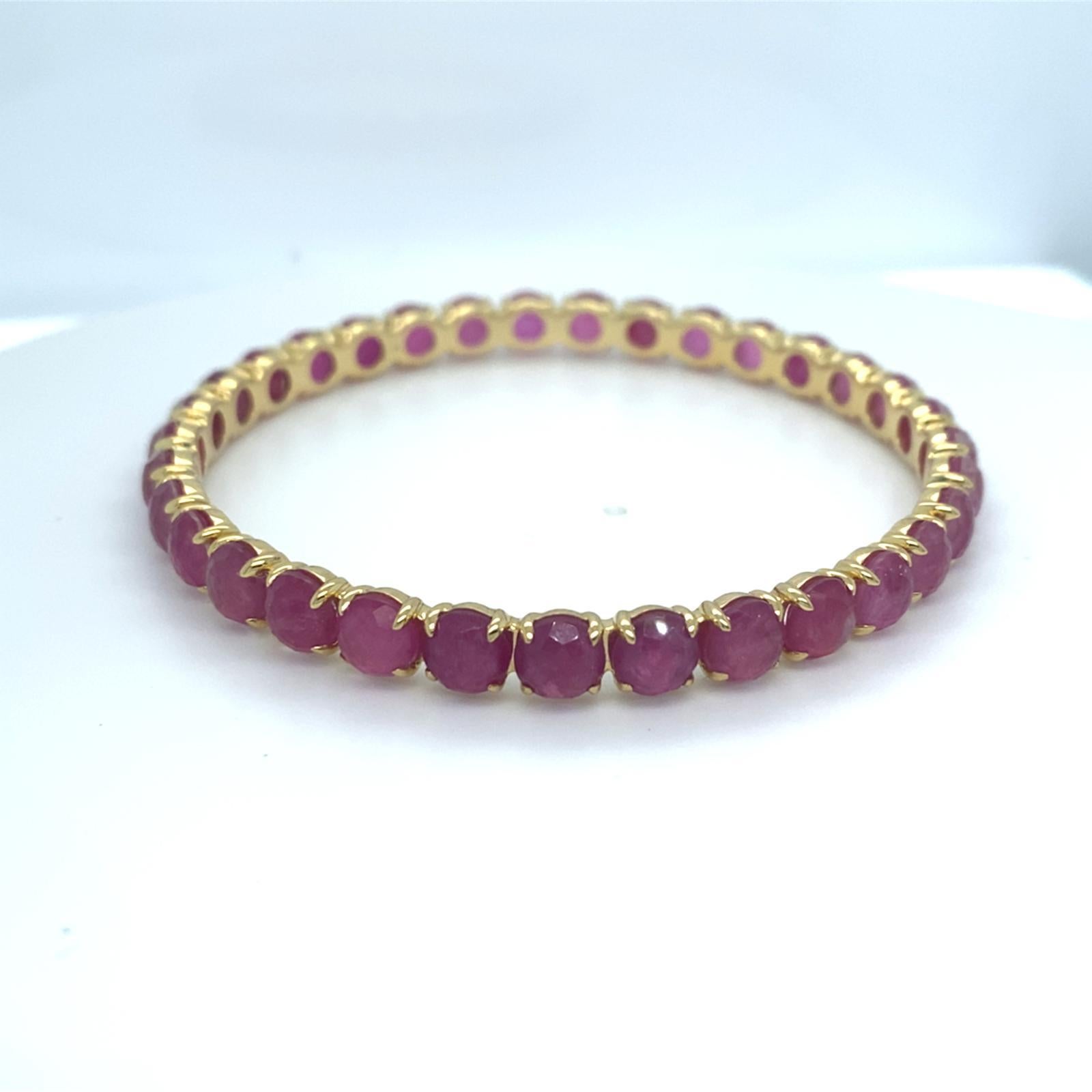 Ippolita, bracelet jonc en or jaune 18 carats et rubis Bon état - En vente à Sherman Oaks, CA