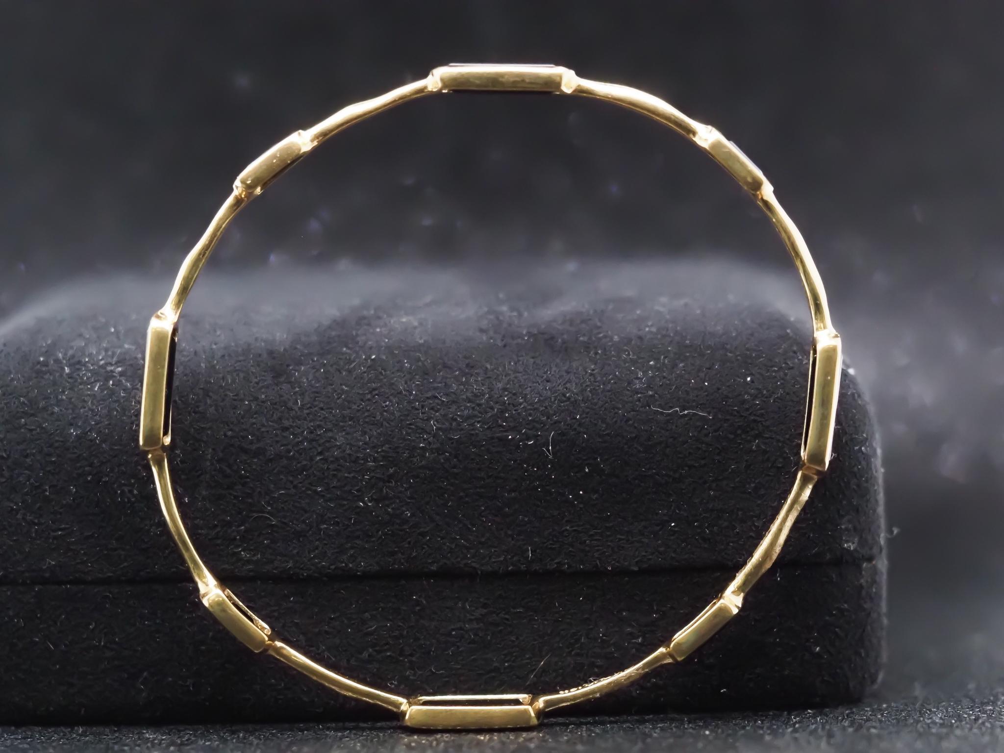 IPPOLITA Bracelet jonc en or jaune 18 carats, onyx et finition martelée en vente 1