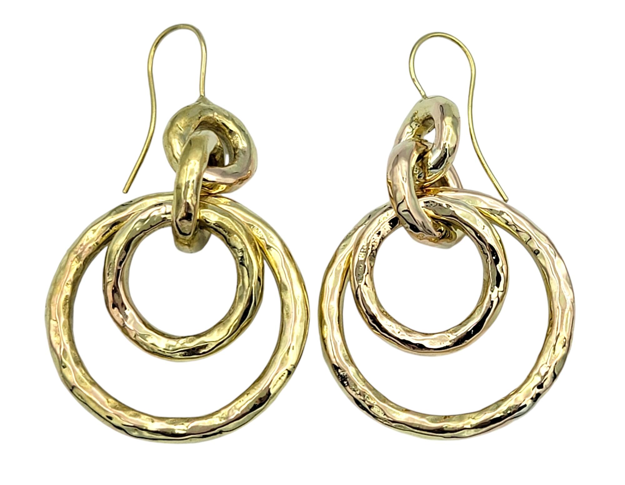 Indulge in the bold elegance of Ippolita’s Classico Puffy Jet Set hoop earrings, where Italian craftsmanship meets modern sophistication. These luxurious earrings are meticulously crafted in radiant 18K yellow gold, showcasing a unique hammered