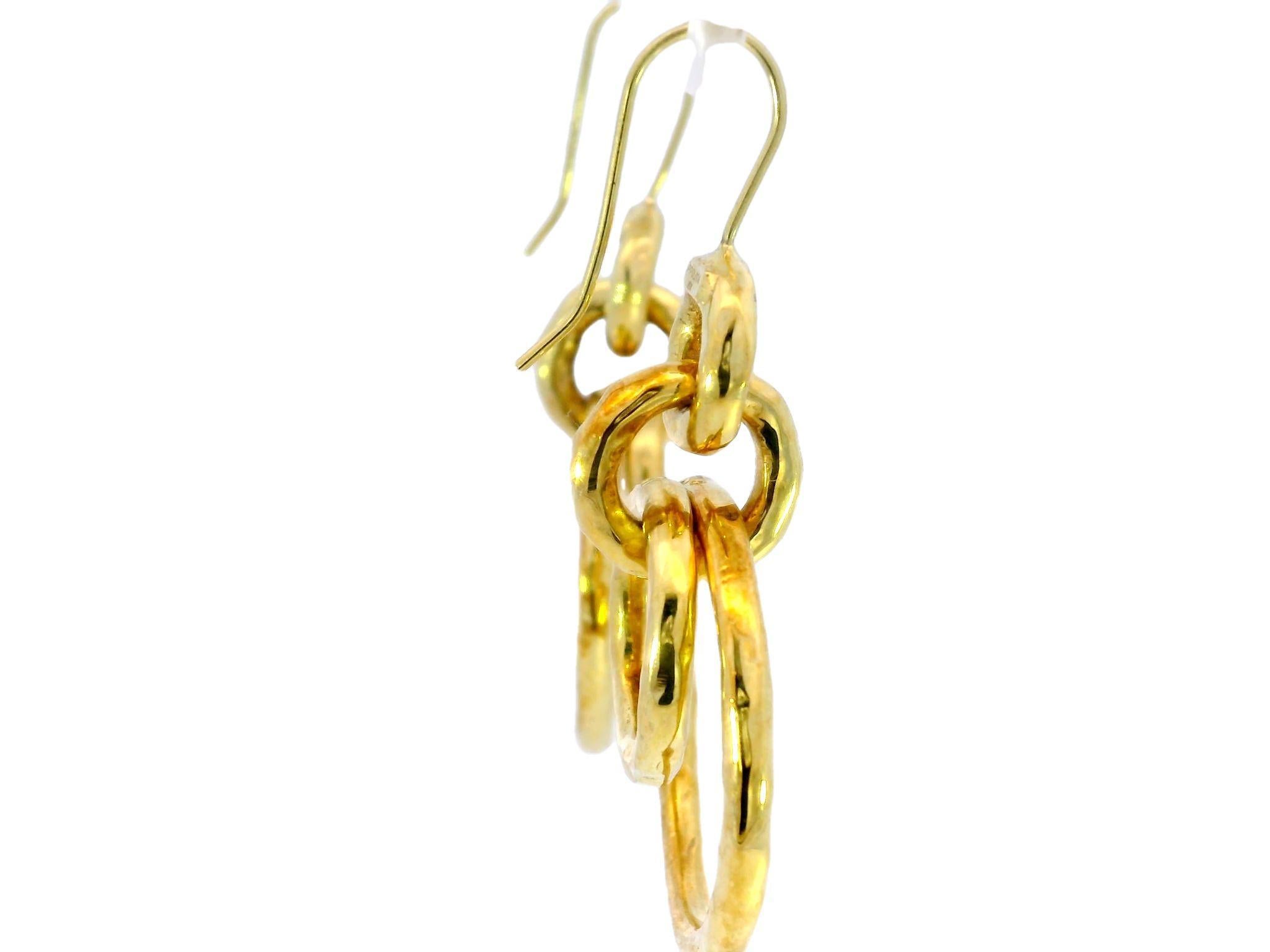 IPPOLITA Puffy Hammered Jet Set Earrings in 18K Yellow Gold

Ippolita is a luxury jewelry brand started by an Italian artist named Ippolita Rostagno in 1999. She studied sculpture and ceramics in Florence, Italy, which helped her create jewelry that