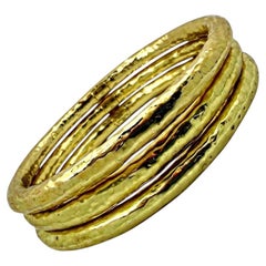 Ippolita Set of Three 18K Yellow Gold Hammered Finish Bangle Bracelets