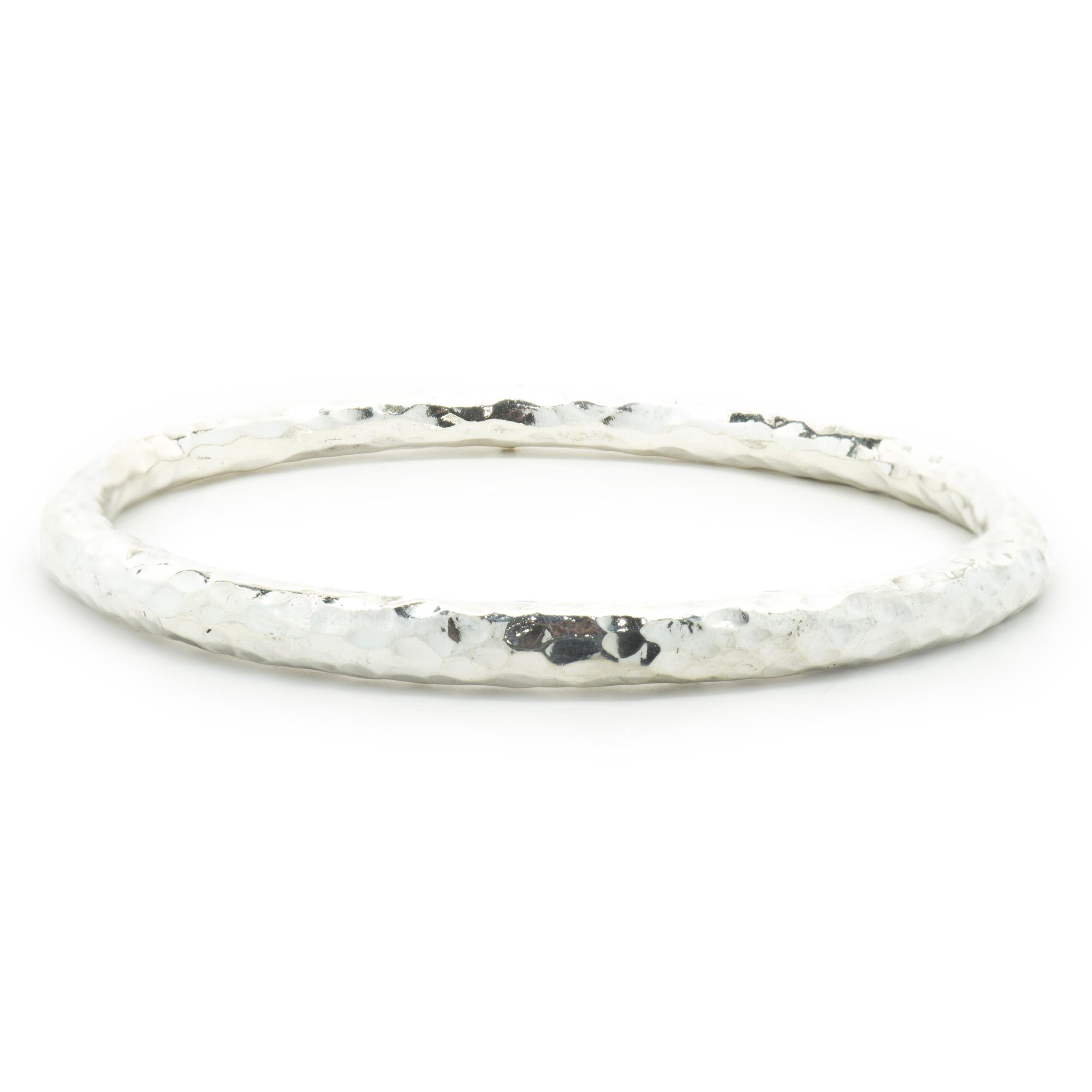 Ippolita Sterling Silver & 18K Yellow Gold Hammered Signature Bangle Bracelet In Excellent Condition In Scottsdale, AZ