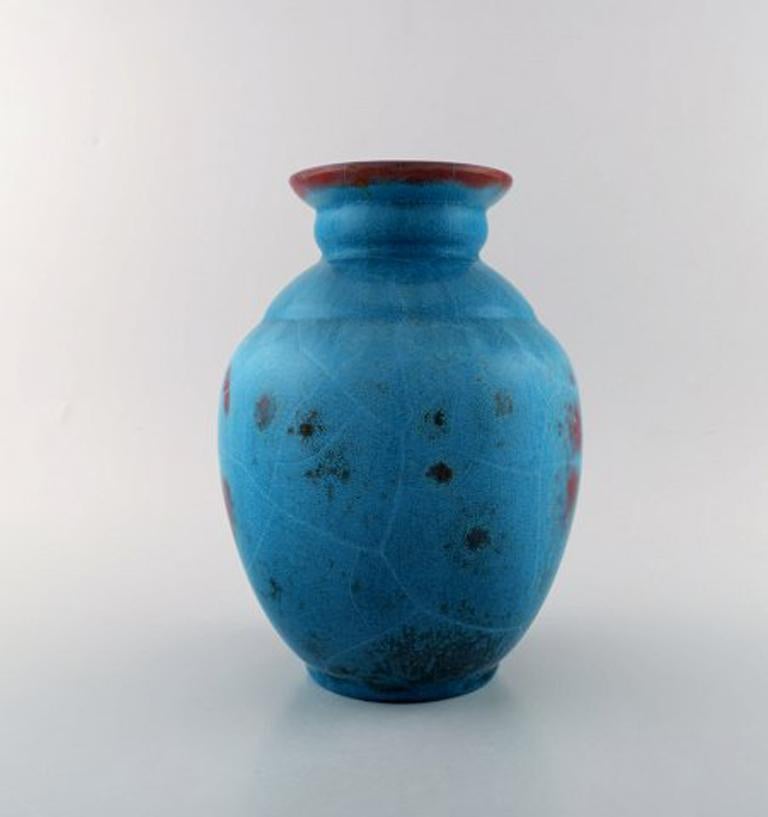 Ipsen's, Denmark Art Deco ceramic vase. Beautiful turquoise glaze, 1940s-1950s.
Measures: 25 x 19.5 cm.
In perfect condition.
Stamped.