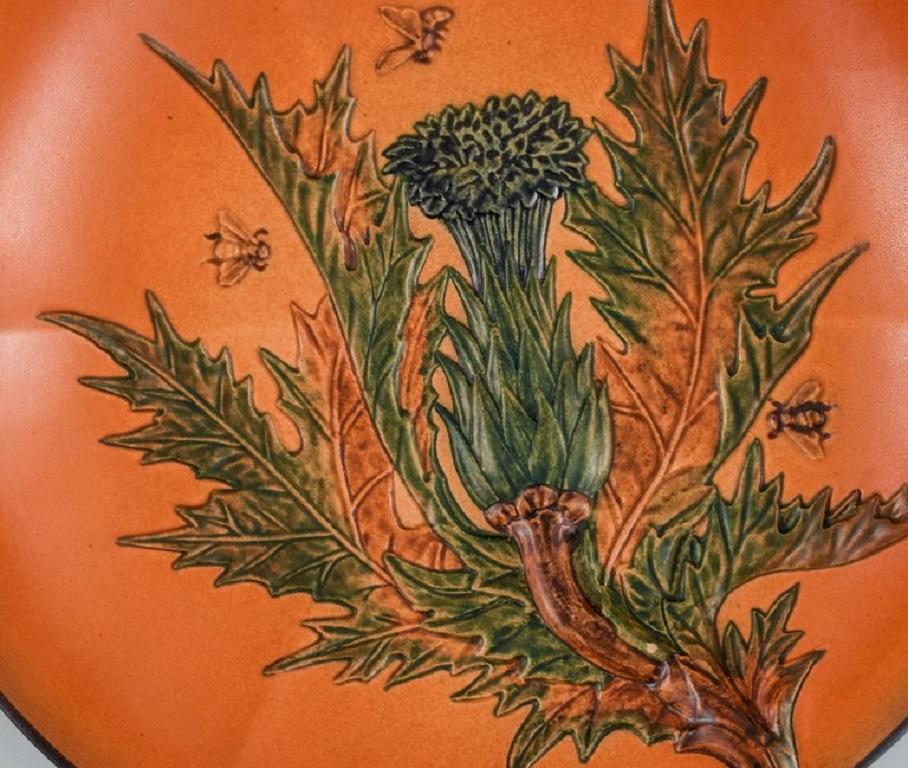 Ipsens, Denmark, Hand-Painted Glazed Ceramic Dish with Flower and Bees, 1920s In Excellent Condition For Sale In Copenhagen, DK