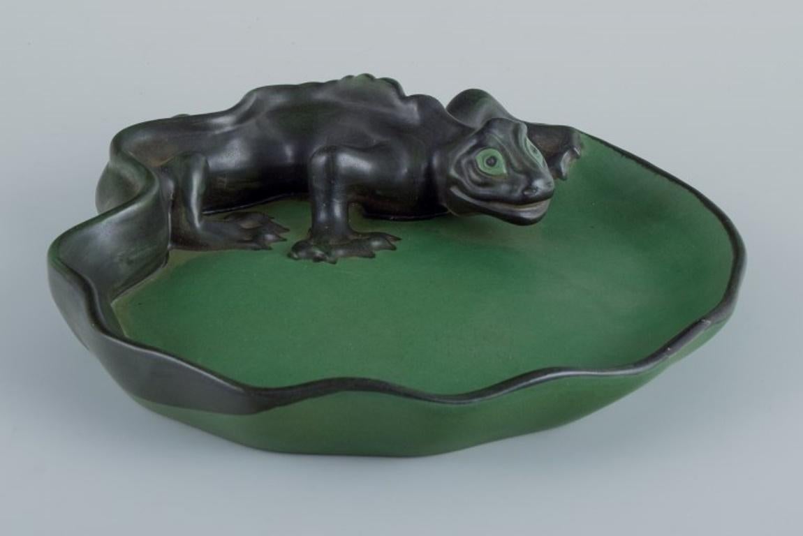 Danish Ipsens, Denmark. Rare Dish in Hand Painted Glazed Ceramic with a Lizard For Sale
