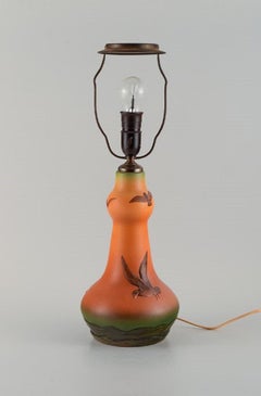 Ipsens, Denmark. Table lamp in glazed ceramic with hand-painted seagulls. 1940s