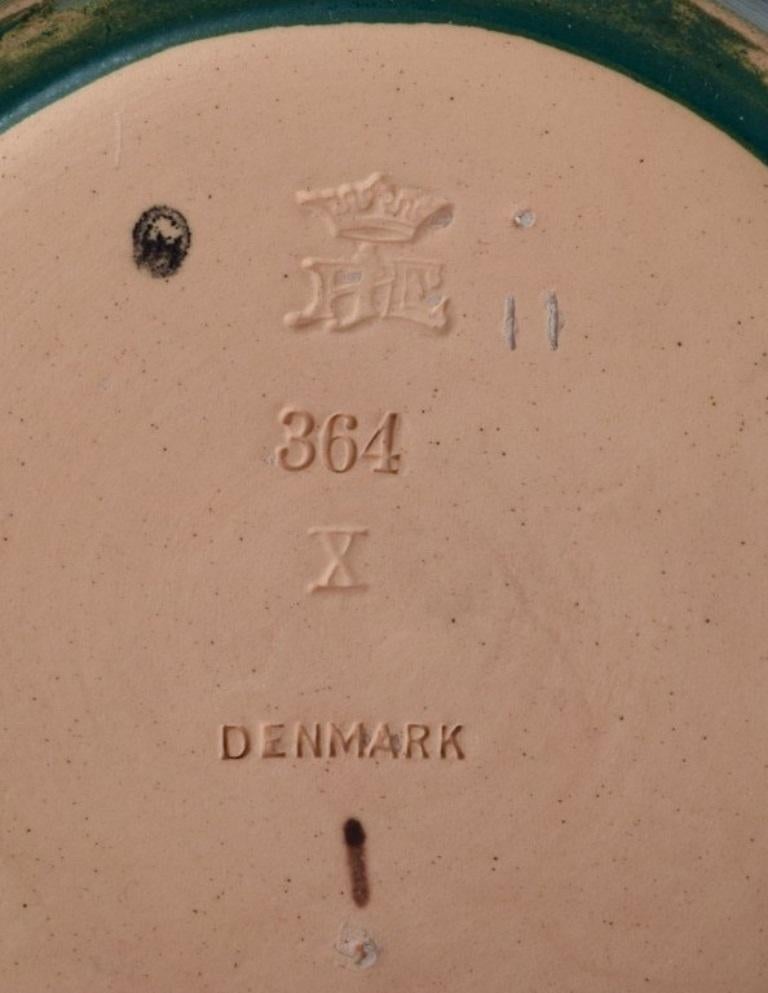 Ipsens, Dänemark. Vase aus glasierter Keramik mit Eidechse und Käfer. im Zustand „Hervorragend“ im Angebot in Copenhagen, DK