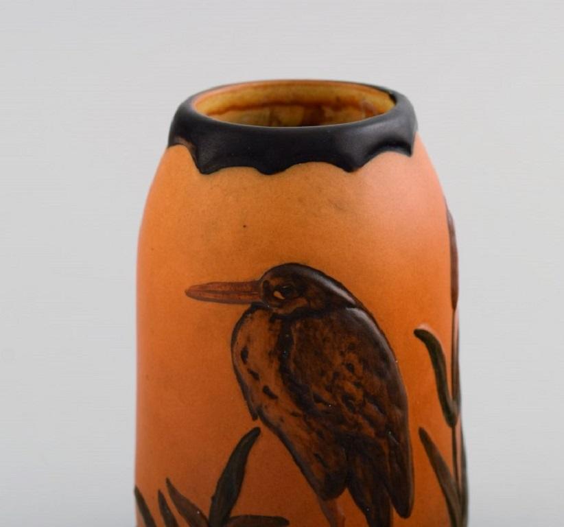 Ipsen's, Denmark, Vase in Hand-Painted Glazed Ceramics Decorated with Bird In Excellent Condition For Sale In Copenhagen, DK