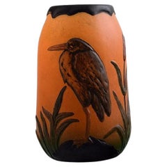 Vase en céramique émaillée peinte à la main et décorée d'un oiseau, Ipsen's, Danemark