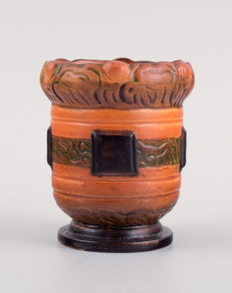 Danois Ipsens Enke, un petit vase et un petit bol. 1920/30s. en vente