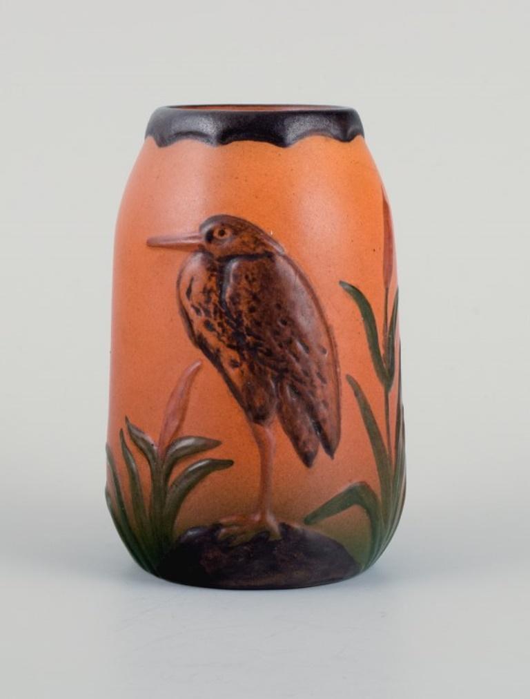 Danois Ipsens Enke, vase en céramique et plat en céramique. Motif Malibu et éléphant.  en vente