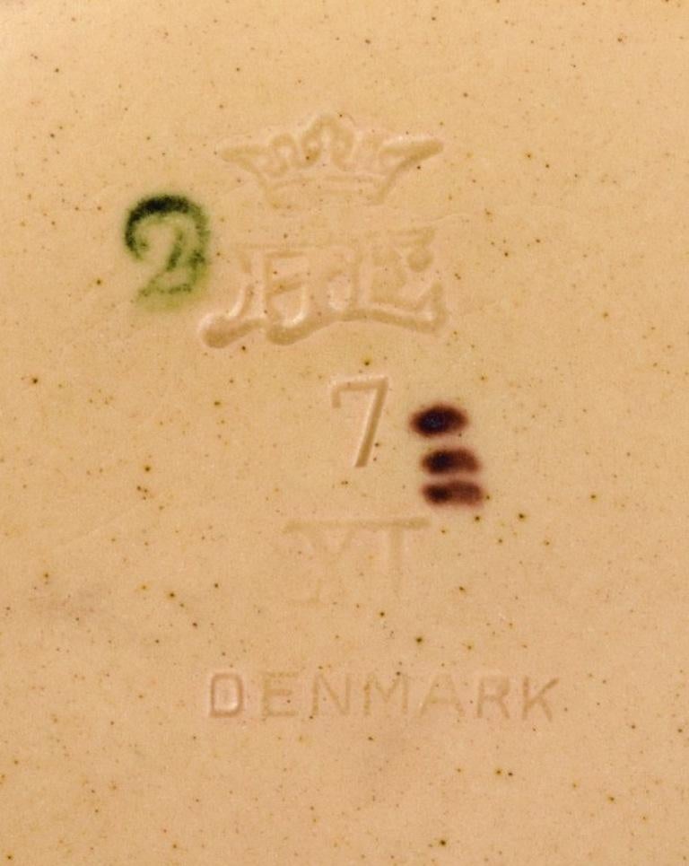 Ipsens Enke, Ceramic Vase and a Ceramic Dish, Malibu and Elephant Motif In Excellent Condition For Sale In Copenhagen, DK