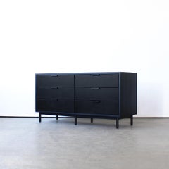 Ira Kommode aus Massivholz und Leder von Crump and Kwash