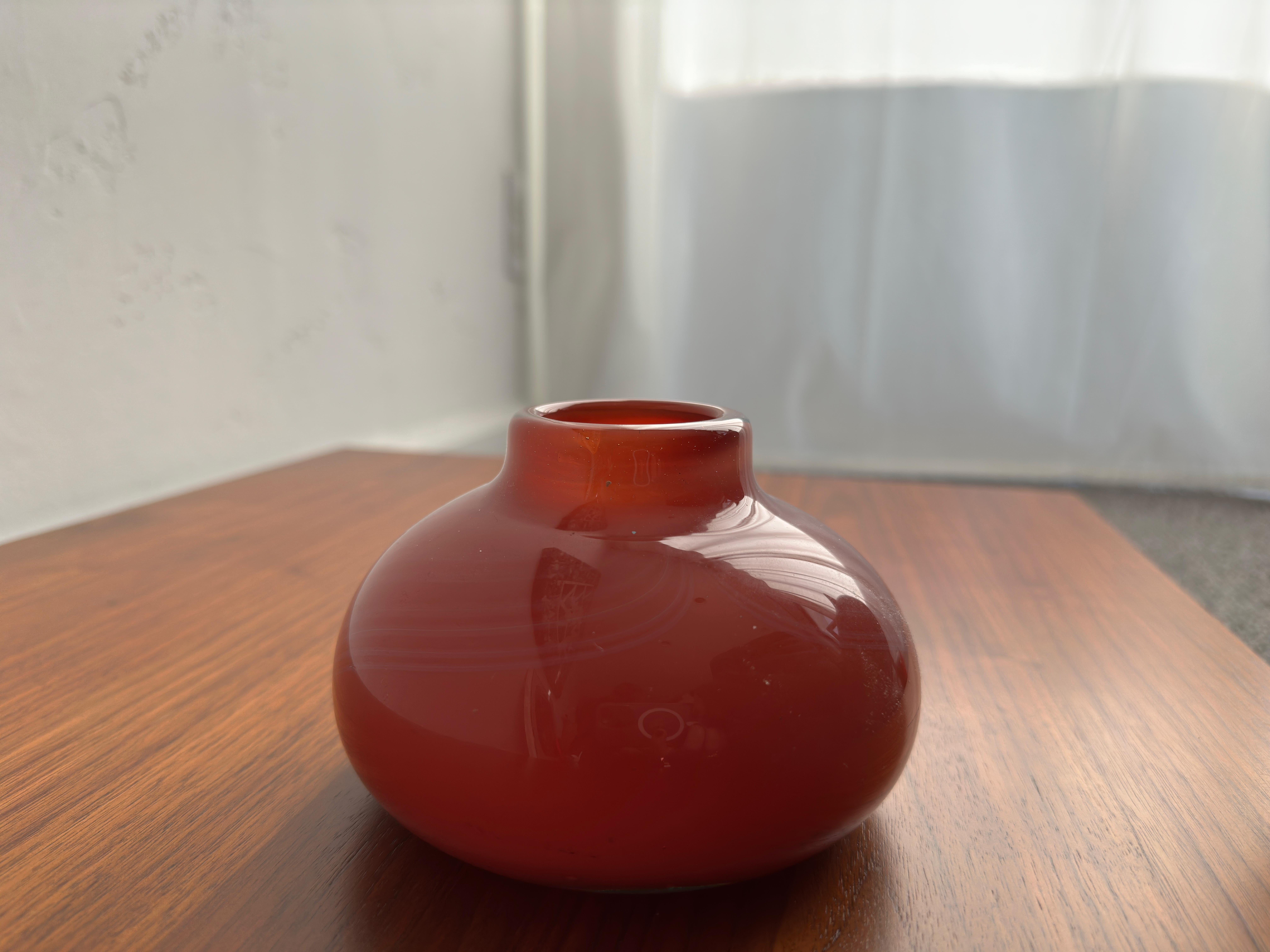 Orange Vase, Hand-Blown Glass Sculpture by Ira Sapir For Sale 1