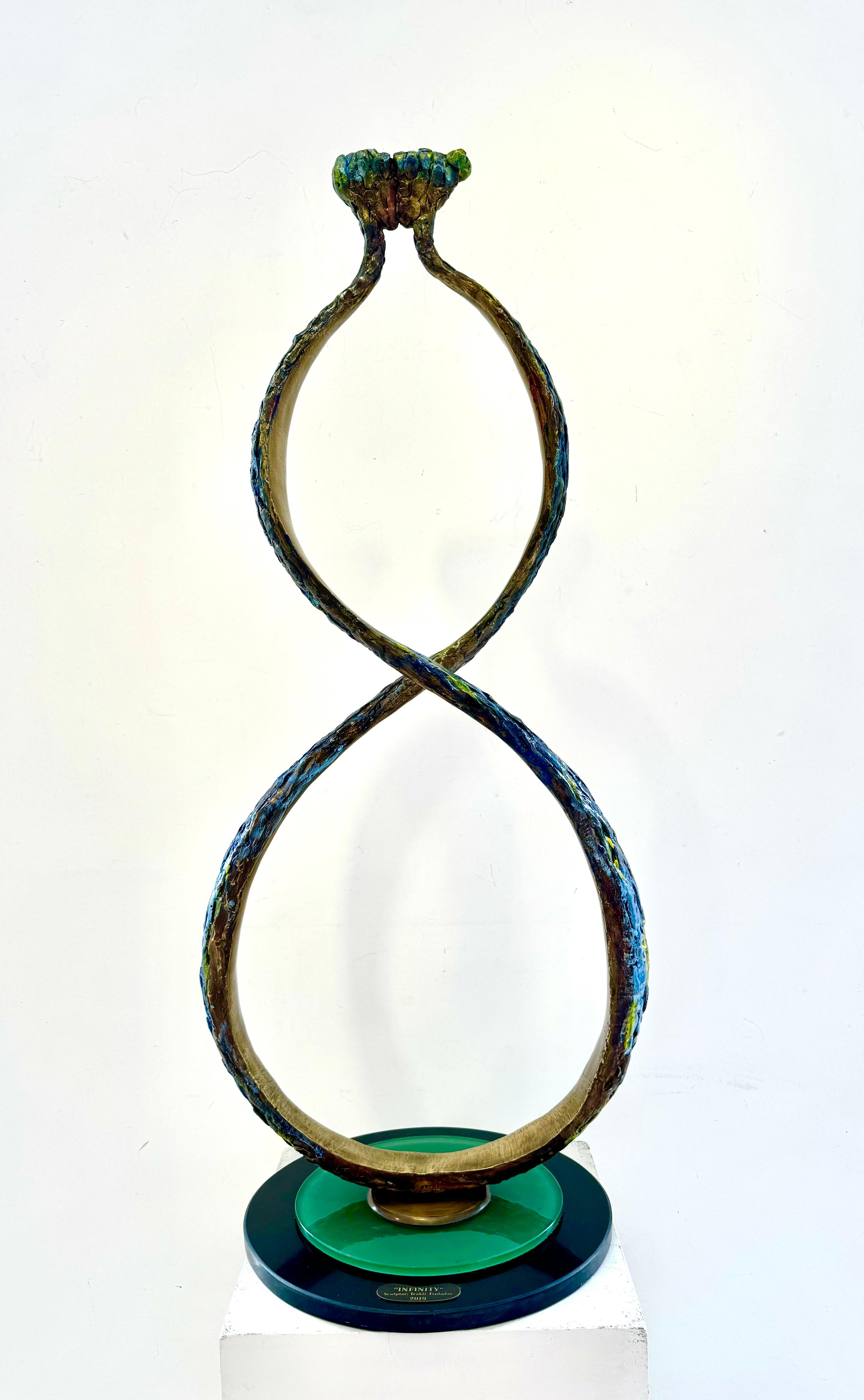 Zeitgenössische georgische Skulptur von Irakli Tsuladze - Unendlichkeit im Angebot 5