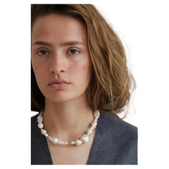 Iregular baroque pearl necklace