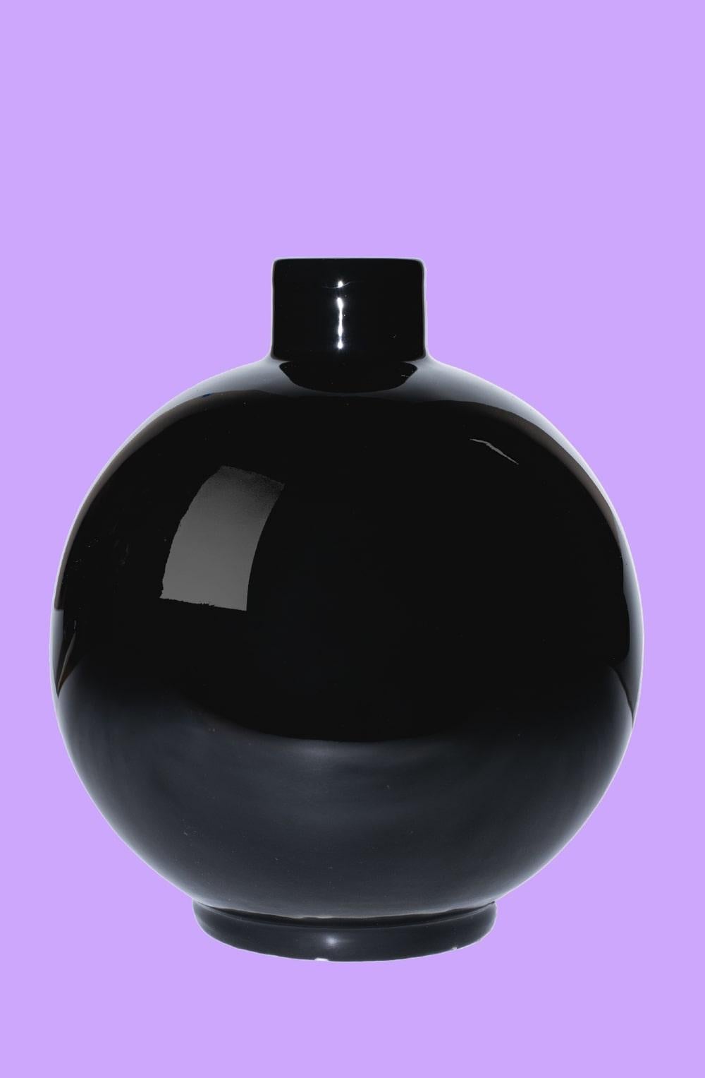 Modern Irena Ceramic Black Vase by Malwina Konopacka